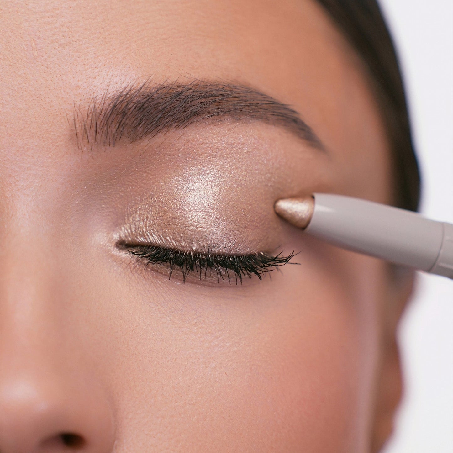 LONG LASTING EYESHADOW STICK LEO OK Beauty