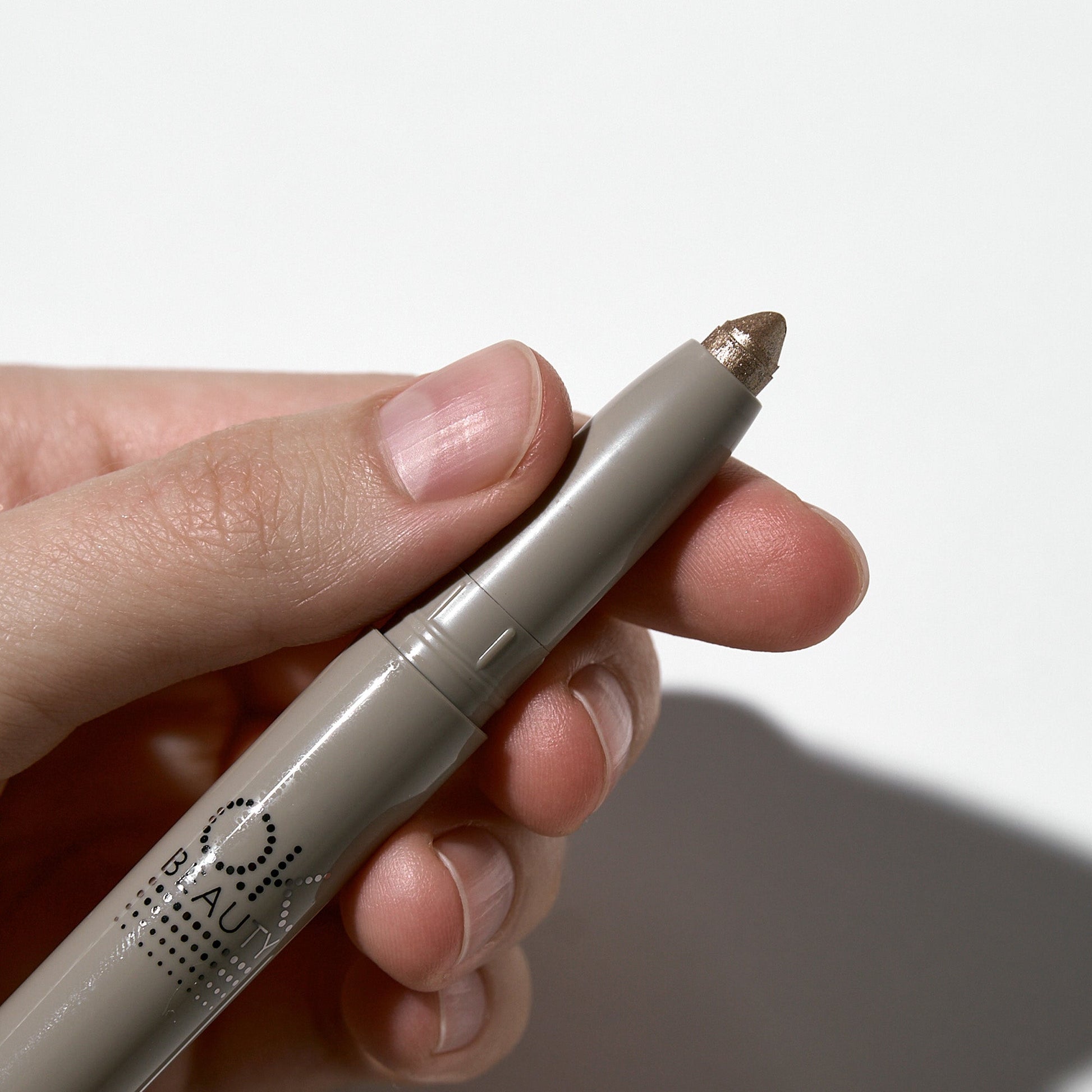 LONG LASTING EYESHADOW STICK LEO OK Beauty