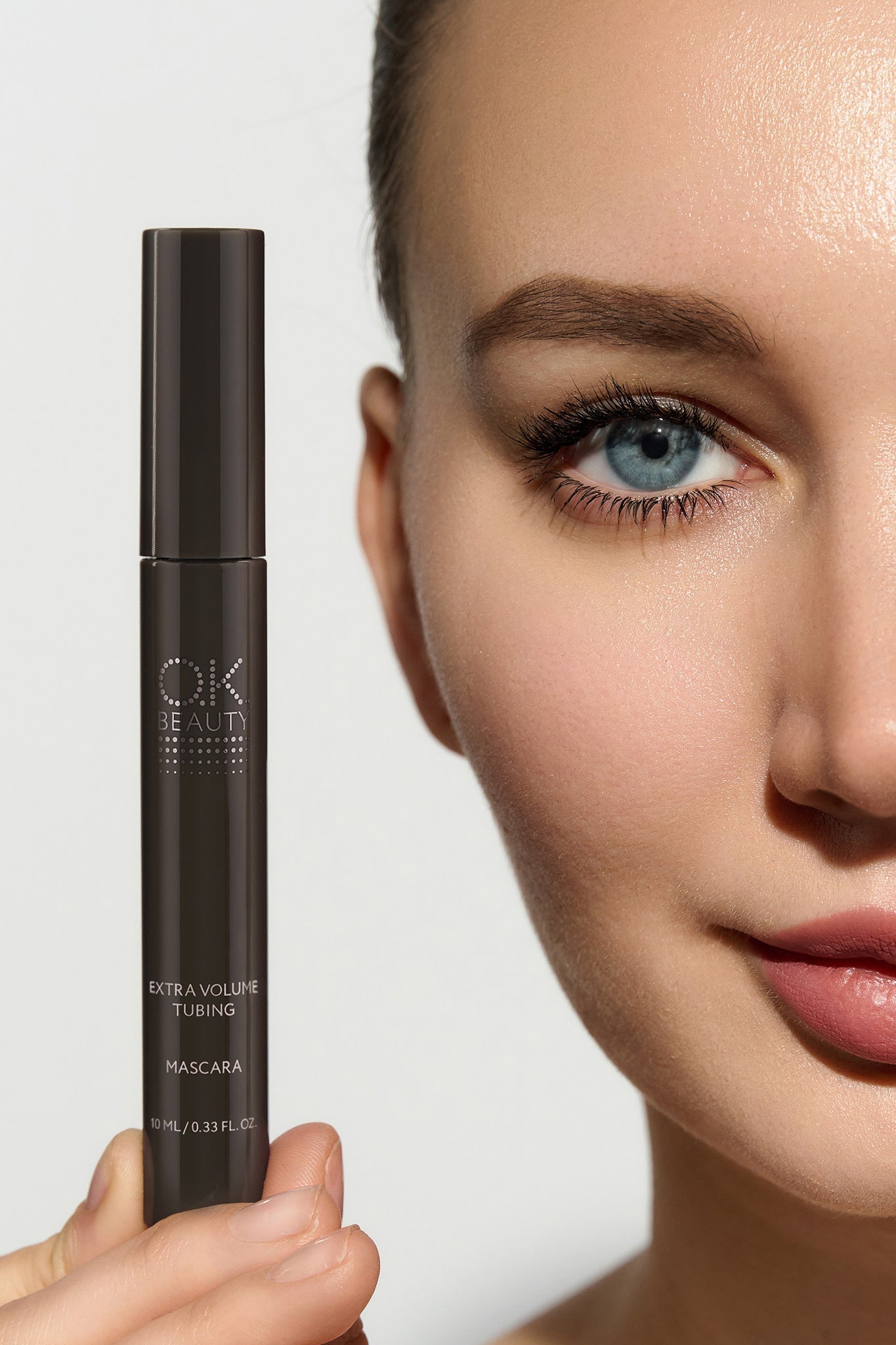 Extra volume tubing mascara - Black OK Beauty